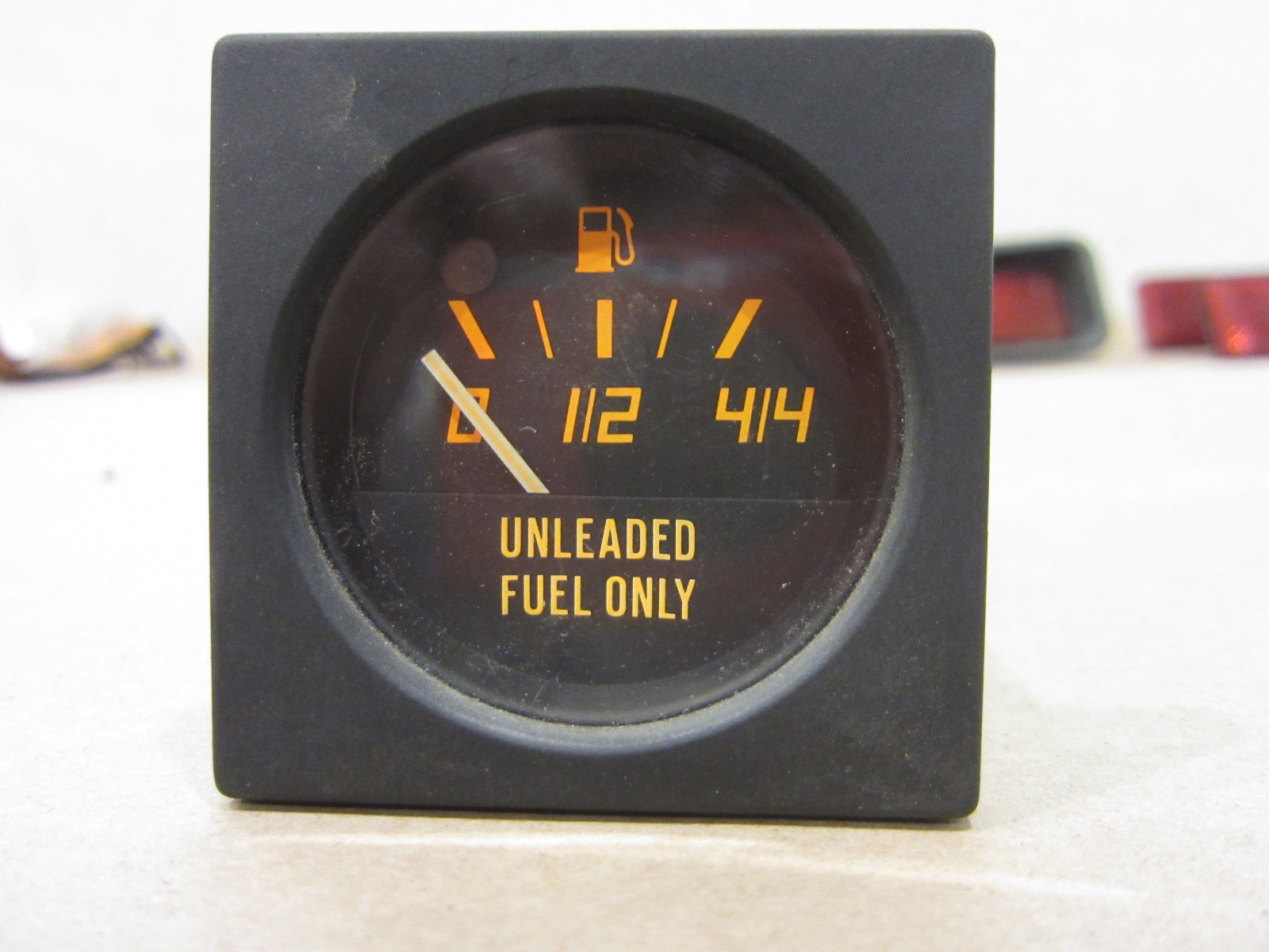 Ferrari Mondial 3.4 T Coupe- Fuel Level Gauge - P/N 136701