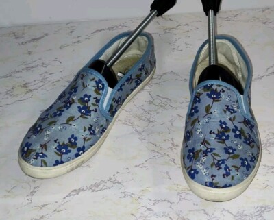 Esmara Blue Flowered Slip On Shoes Women's 7