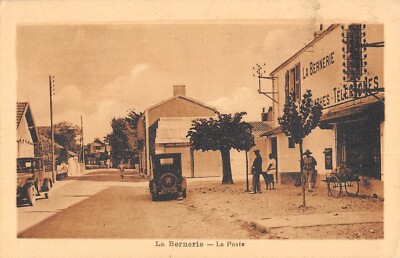 Old postcard 44 LA BERNERIE / LA POSTE