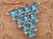 Art Deco Aqua Blue Rhinestone Fur Clip ( As Is)