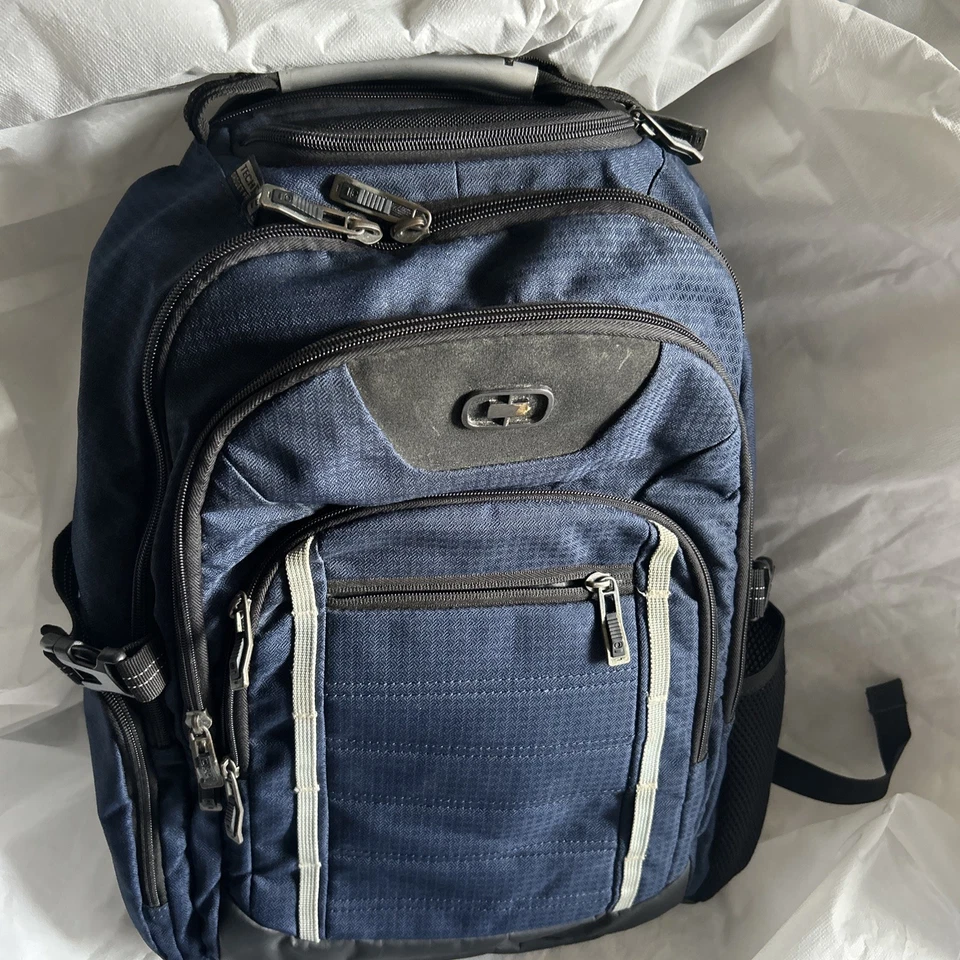 OGIO Laptop Business Travel Student Backpack Travel Friendly Blue Lightweight !! - Image 2 of 4