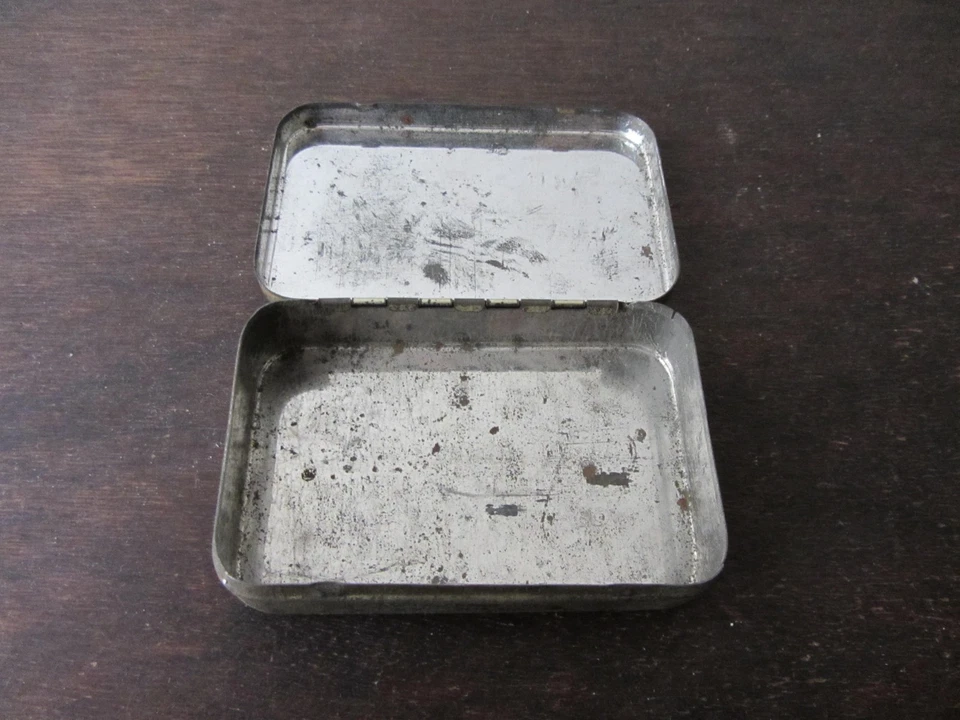 Boite en tôle pates Myrtalyl - Sauba 1940-1950 - Photo 3/3