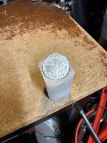 2006 Walking Liberty Dollar Coin .999 1oz Silver Uncirculated