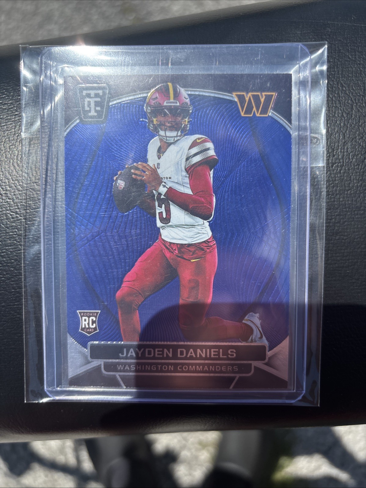 2024 Panini Totally Certified - Rookies Jayden Daniels #138 Mirror Blue /399 