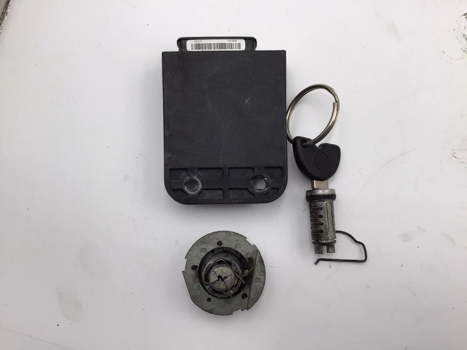 Juego de encendido Piaggio Fly 150 2009 OEM LLAVE ASTILLADA BLOQUEO DE ASIENTO PROGRAMADO Foto 2 de 4