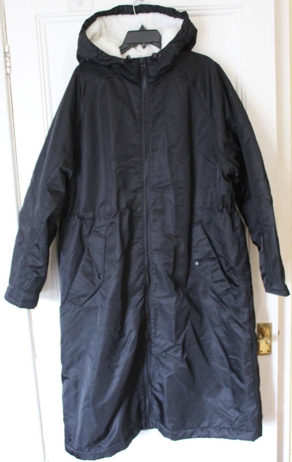 Picture 1 of 6