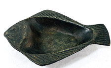 Antique Pre-War Japanese Cast Iron Fish Serving Dish Flounder Trivet