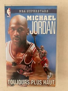 CASSETTE VIDEO VHS NBA SUPERSTARS - MICHAEL JORDAN TOUJOURS PLUS HAUT - V.F