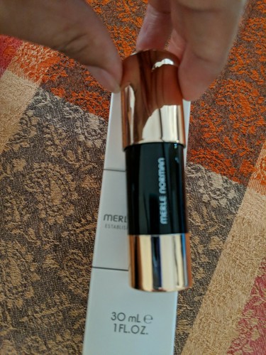 Merle Norman Cheek Crayon. Cream to Powder color: Bronze - Picture 2 of 5