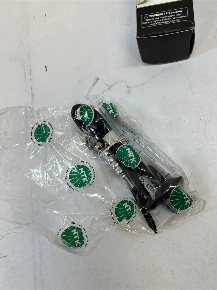 Sensor de oxígeno - ajuste directo NTK/NGK 24687 para Toyota Sienna 2004 3,3 L-V6 Foto 4 de 4