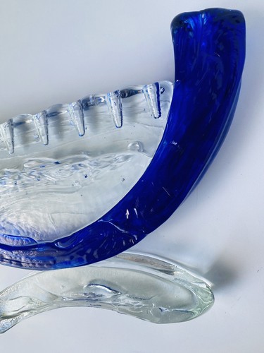 Glasslight Shofar Cobalt Blue Glass Menorah Signed Arc w/ Candles - Picture 5 of 24