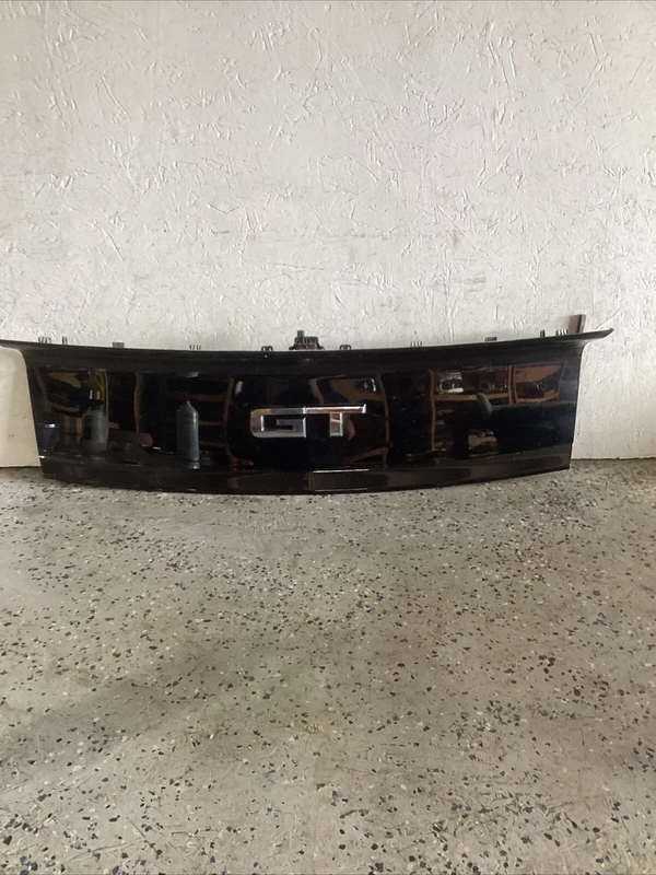 2015 2016 2017 FORD MUSTANG GT REAR TRUNK WITH CAMERA HOLE used Oem Fr3b6343504