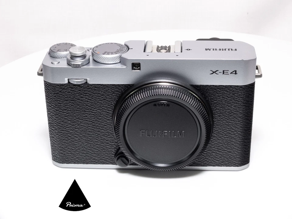 FUJIFILM Fuji X-E4 Body Gehäuse silber / sehr gut in OVP - Bild 3 von 4
