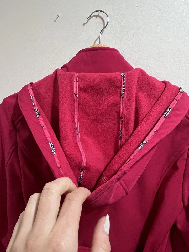 Betsey Johnson M Soft Shell Hooded Jacket Lightweight Fleece Lining Bright Pink - Image 4 of 4