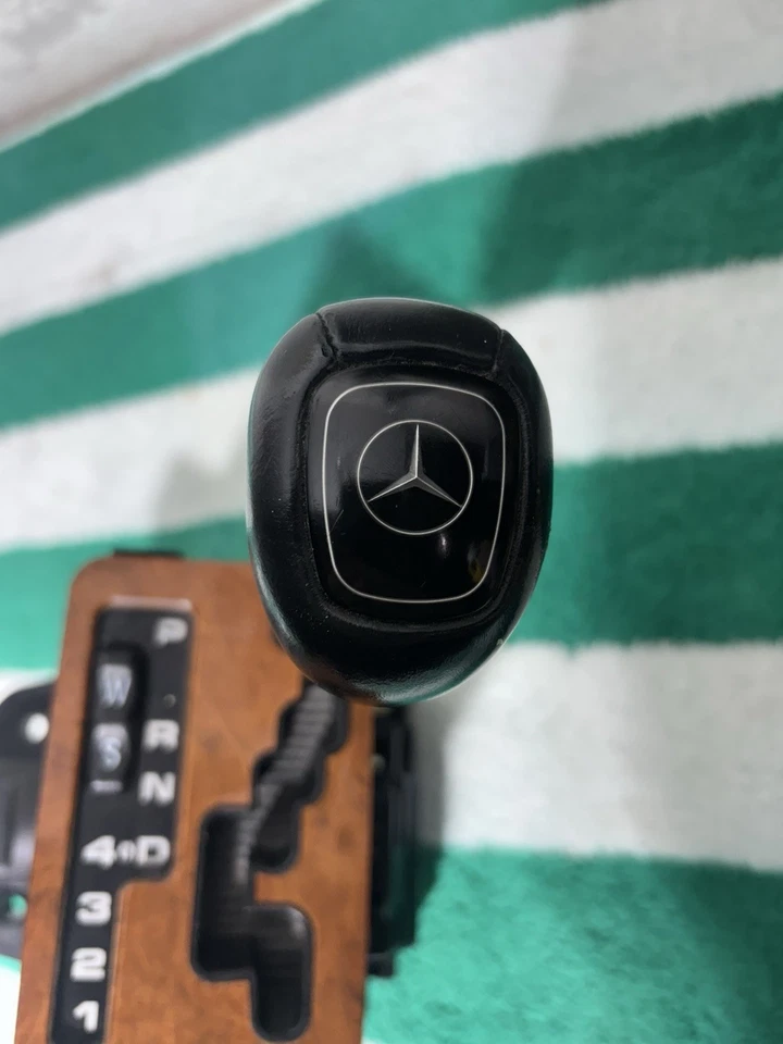 Selector de cambios Tiptronic 1996-1999 W210 E320 E430 E55 OEM 1402670837 Foto 3 de 4