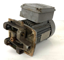 SEW-EURODRIVE DF16DT80N4 GEAR MOTOR 60HZ S.F. 1.00 880052370.95.95.001 430-2145