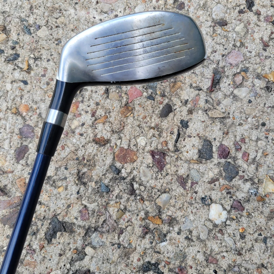 Acer XDS React 8 Hybrid 37° RH Regular Graphite Ultra Lite Shaft - Image 2 of 4