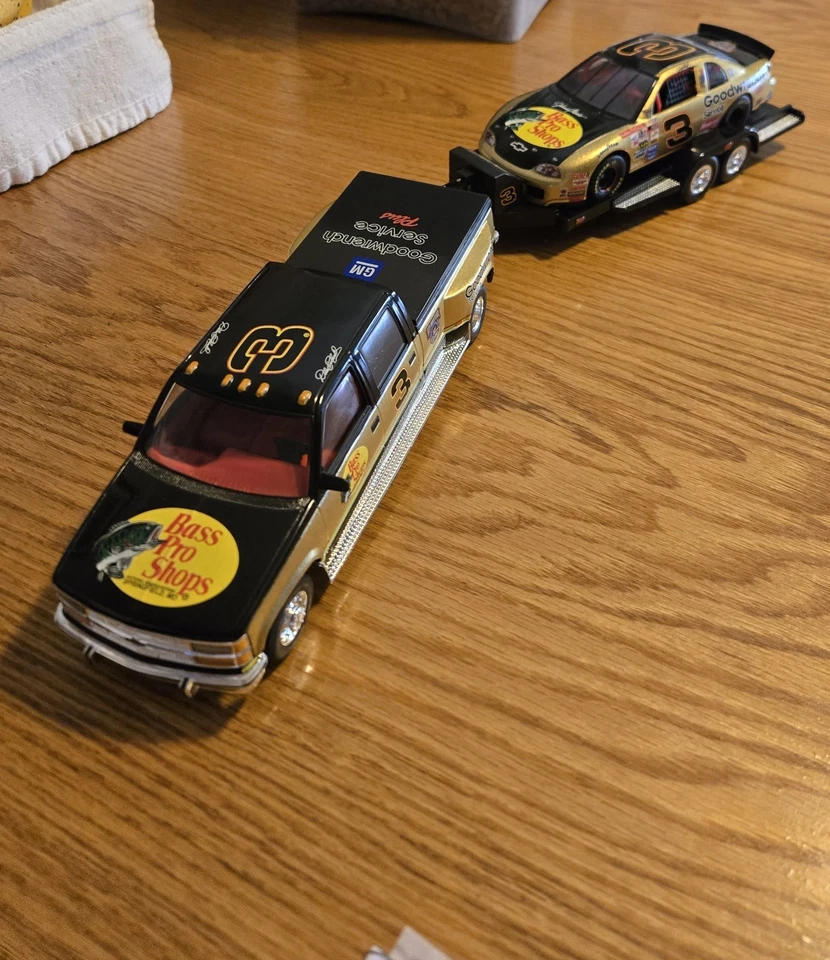 Brookfield Dale Earnhardt , Brass Proshop Goodwrench.Trackside Collection 1:25 - Image 3 of 3