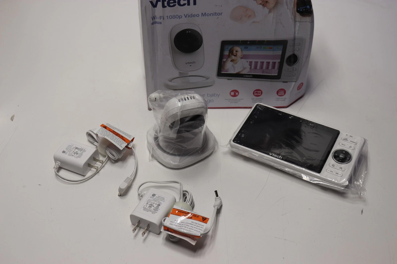 VTech Video Baby Monitor with Wi-Fi Camera (RM5752)
Opens in a new window or tab