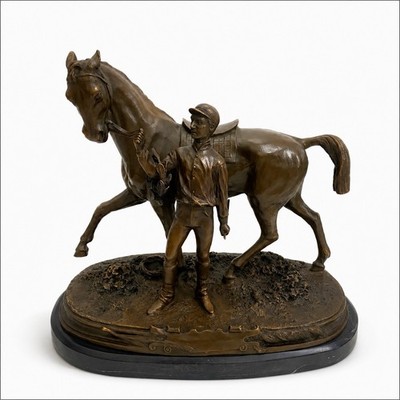 Bronzefigur Jockey mit Pferd nach Pierre Jules Mene signiert Bronze Skulptur