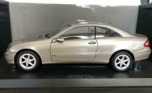 ModelCarGroup 1:18 Alfa Romeo 75 Turbo Evoluzione Baujahr 1987 weiß