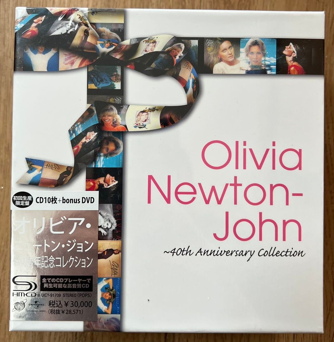 洋楽 Olivia Newton-John CD & DVD Olivia Newton-John - Olivia's Live Hits - Amazon.com Music