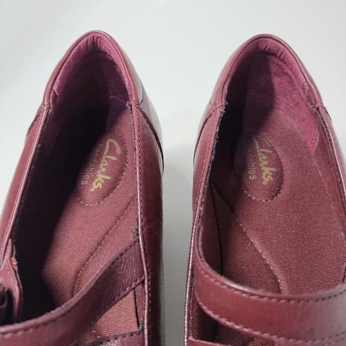 Clarks Mary Jane Pumps Womens Sz 8.5M Red Wine Leather 2" inch High Heels 060 - Picture 11 of 16