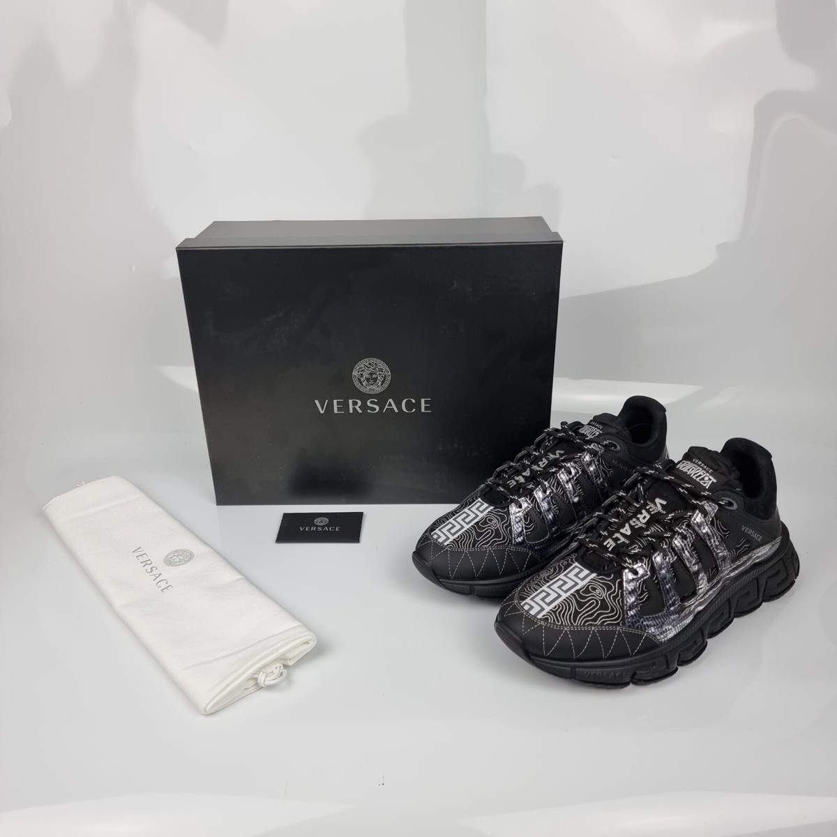 【関税＆送料込み】Versace Black Trigreca Sneakers VERSACE Trigreca Black Sneakers New | eBay