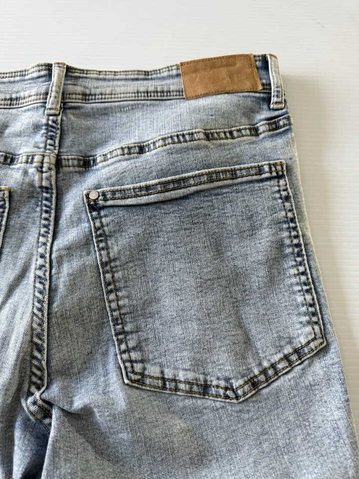 H&M Light Blue Denim Jeans SIZE 14 AU High Rise Cotton Straight - Image 3 of 4