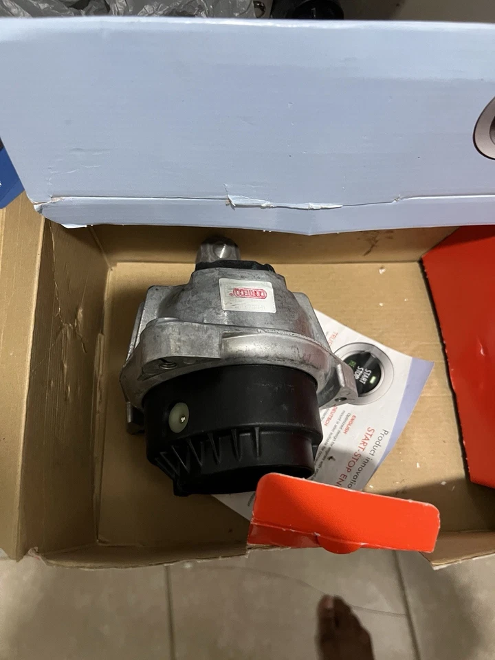 BMW 645 650 745 750 Motor Mounts Engine Mounts Mounts OEM BMW 750i 750i 750Li - Image 2 of 3