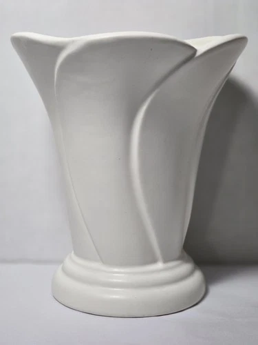Royal Haeger Pottery Art Deco White Vase
