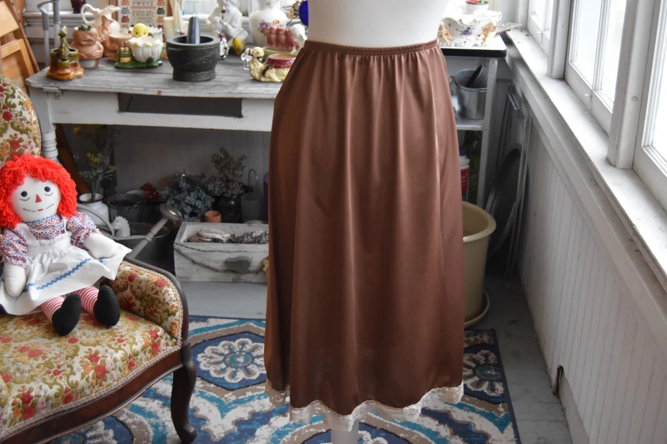 Falda interior vintage años 70 VANITY FAIR marrón nailon medio deslizamiento talla pequeña BF Foto 4 de 4