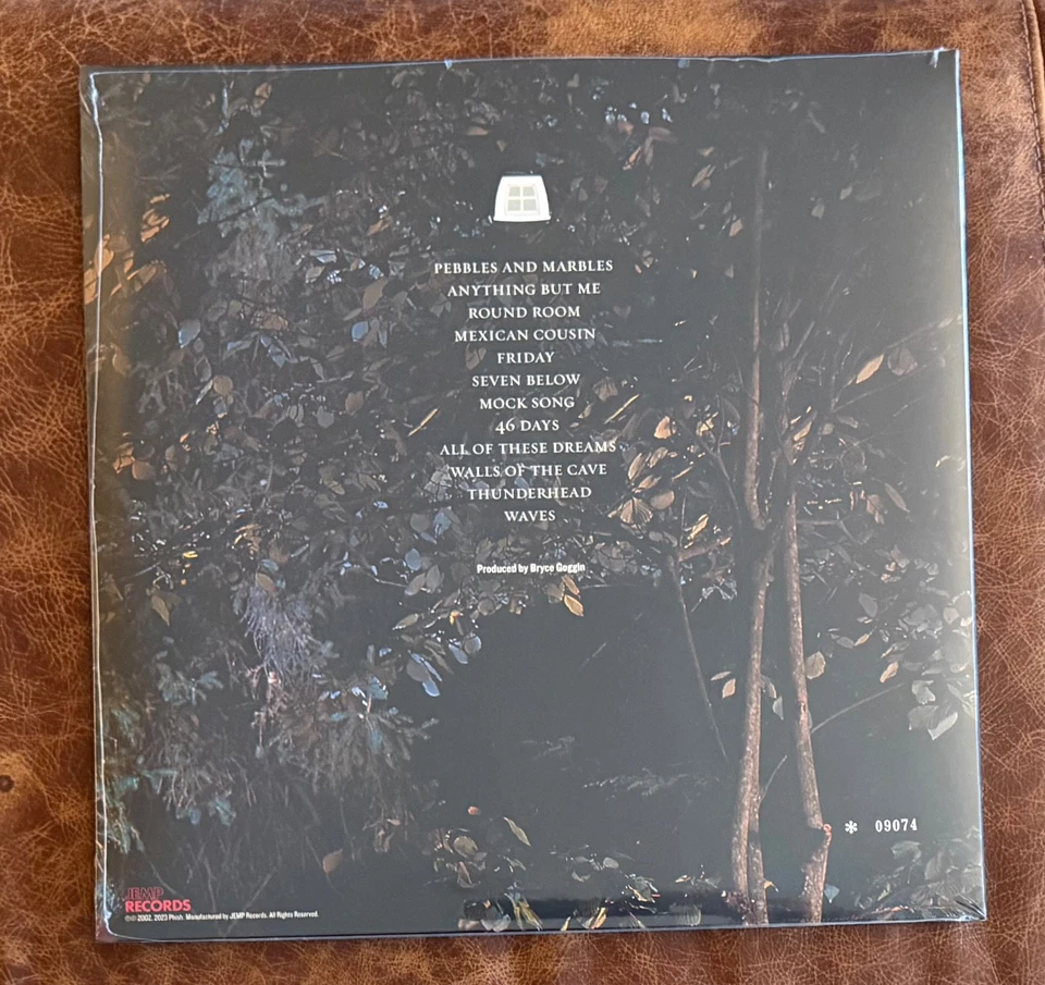 Phish ~ Round Room Split Colored Audiophile Vinyl 2xLP, Foil Embossed #’d Cover - Image 3 of 4