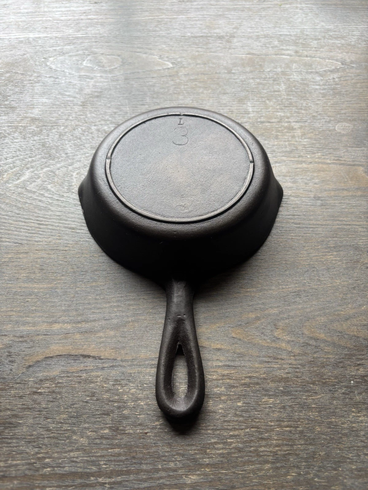 Vintage Lodge 3-Notch Cast Iron Skillet Vintage Restored
