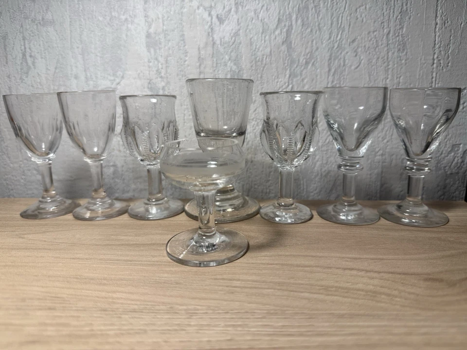 Verre A Liqueur En Verre Soufflé De 19 Siècle France - Photo 1/4