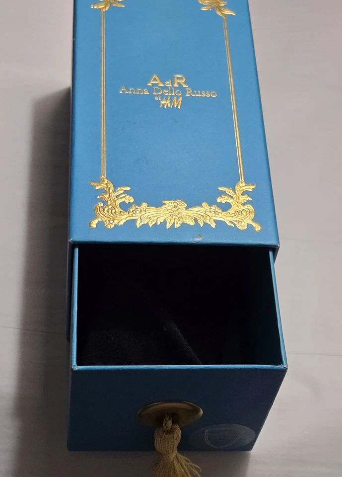 Anna Dello Russo x H&M Strapped Sunglasses with Case - Image 4 of 4