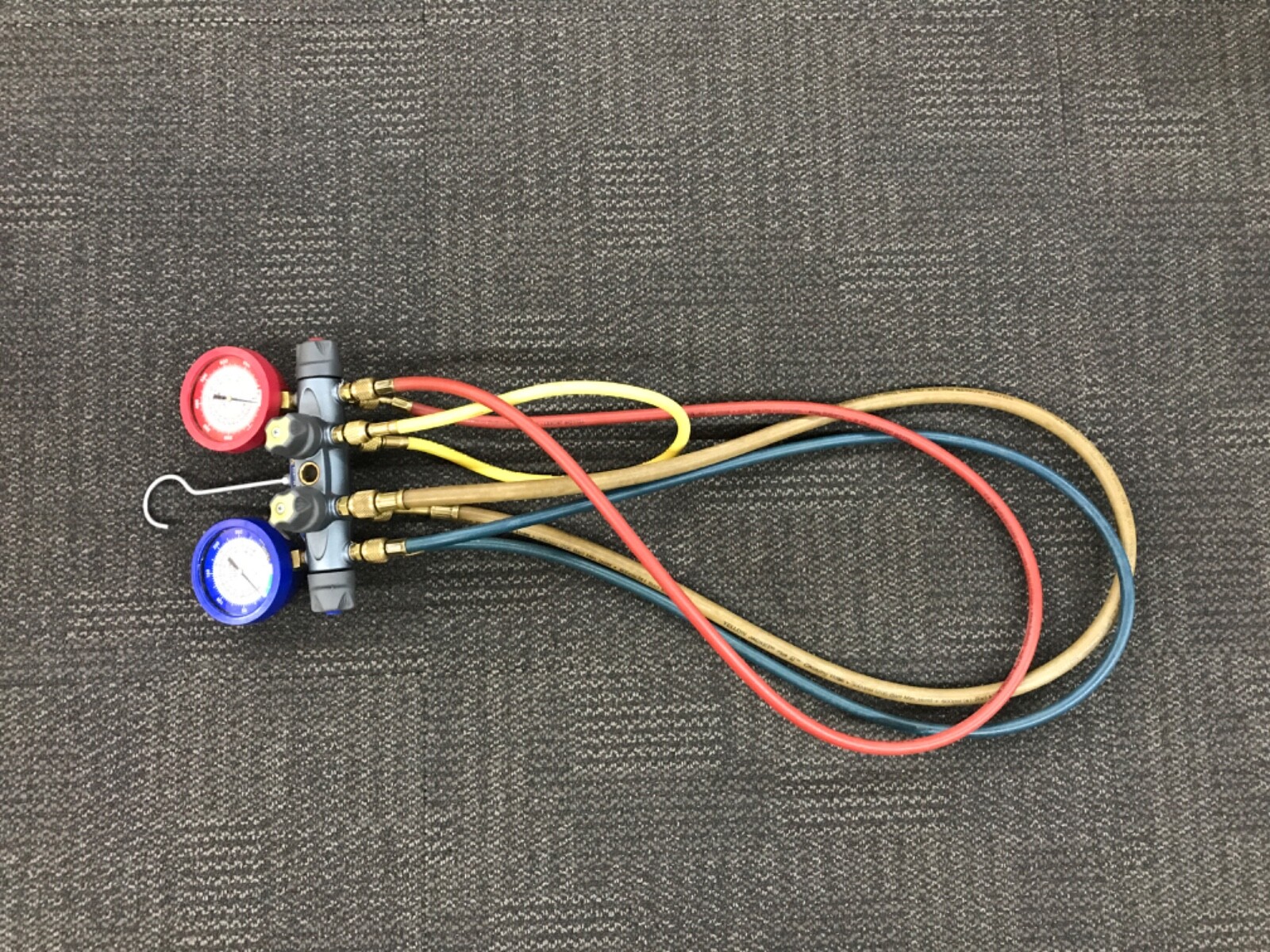 Yellow Jacket Brute II 4Valve Manifold with Hoses eBay