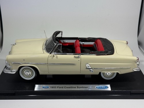1/18 Welly 1953 Ford Crestline Sunliner White/Red Rare Version Nice! 12525CW - Picture 13 of 13