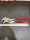 Foto 1 di 8