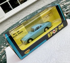 ALL ORIGINAL, VINTAGE SPOT ON 261: VOLVO P1800 99.9% MINT. SCARCE TYPE 5 BOX N.M