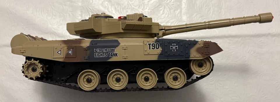 Battle Russian Tank T90 “The Lord Fights Tank” 1:24 Scale, Awesome Detail - Image 4 of 4