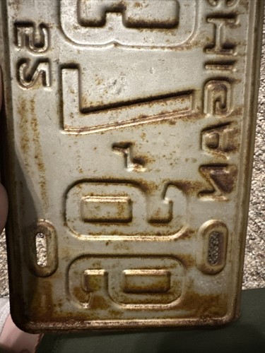 1952 Michigan License Plate LP-37-96 - Picture 15 of 18