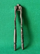 ANTICO SCHIACCIANOCI SCHIACCIA NOCI IN METALLO VECCHIO OLD NUTCRACKER. CO91