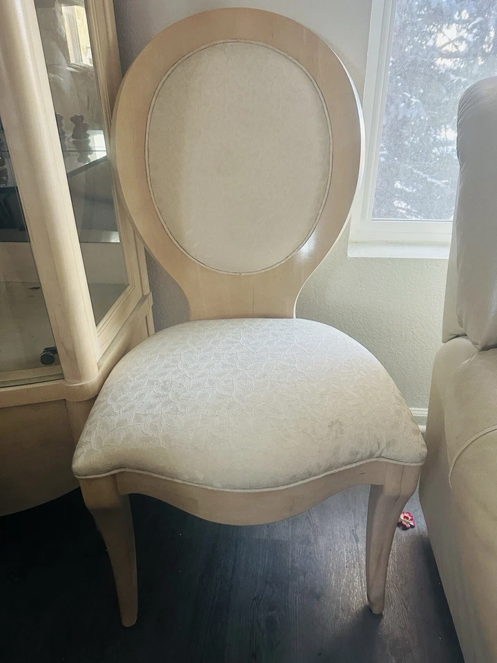 Mesa de comedor Henredon con 10 sillas  Foto 4 de 4