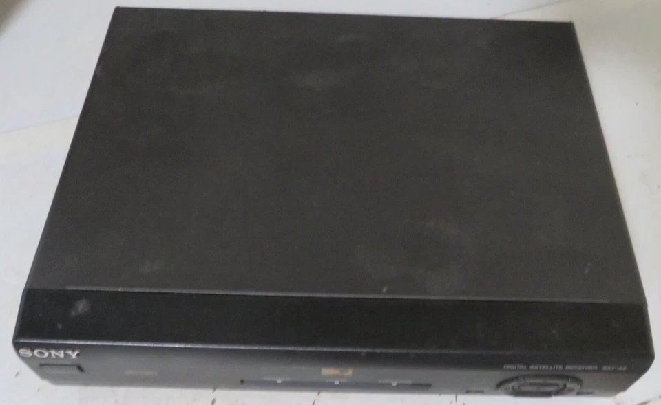 Sony DirectTV Receptor Satelital Digital SAT-A4 Direct TV SAT A 4 Unidad SIN PROBAR Foto 4 de 4