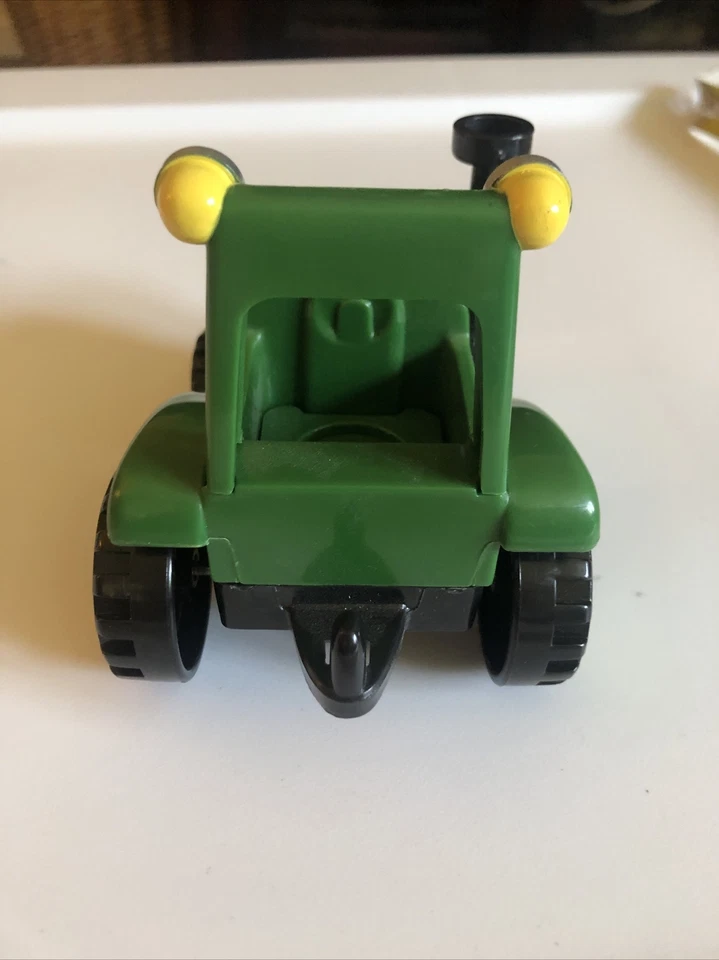 John Deere RC2 Tractor Farm Toy Vehicle Green Yellow - Image 4 of 4