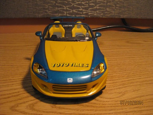 1/18 2002 HONDA S-2000, IN BLUE AND YELLOW, "FAST & FURIOS" ?- ERTL , NO BOX - Picture 2 of 21