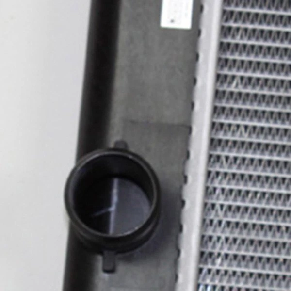 Conjunto de radiador TYC 13119 para 2014-2016 Lexus CT200h 1.8L L4 - Imagem 4 de 4