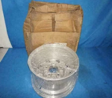 Ford YC2Z-1007-AA YC2Z1007AA Wheel NEW NOB