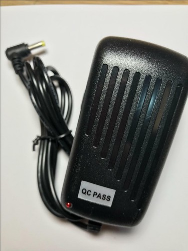 NEWASHAN Base - Caricabatterie da scrivania di ricambio per Baofeng Radio BF-F8HP UV-5R 5RA 5RB 5RC 5RD 5RE 5RG UV-82 DM-5R TYT TH-F8 Walkie Talkie Li-ION Batteria Base con adattatore USB